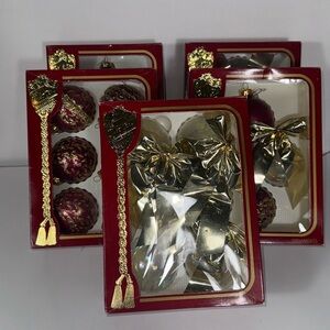 VTG Victoria Collection Embellished Red Gold Christmas Glass Balls Ornaments